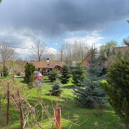 Almosdi Topart Vendeghaz Zewnętrze zdjęcie