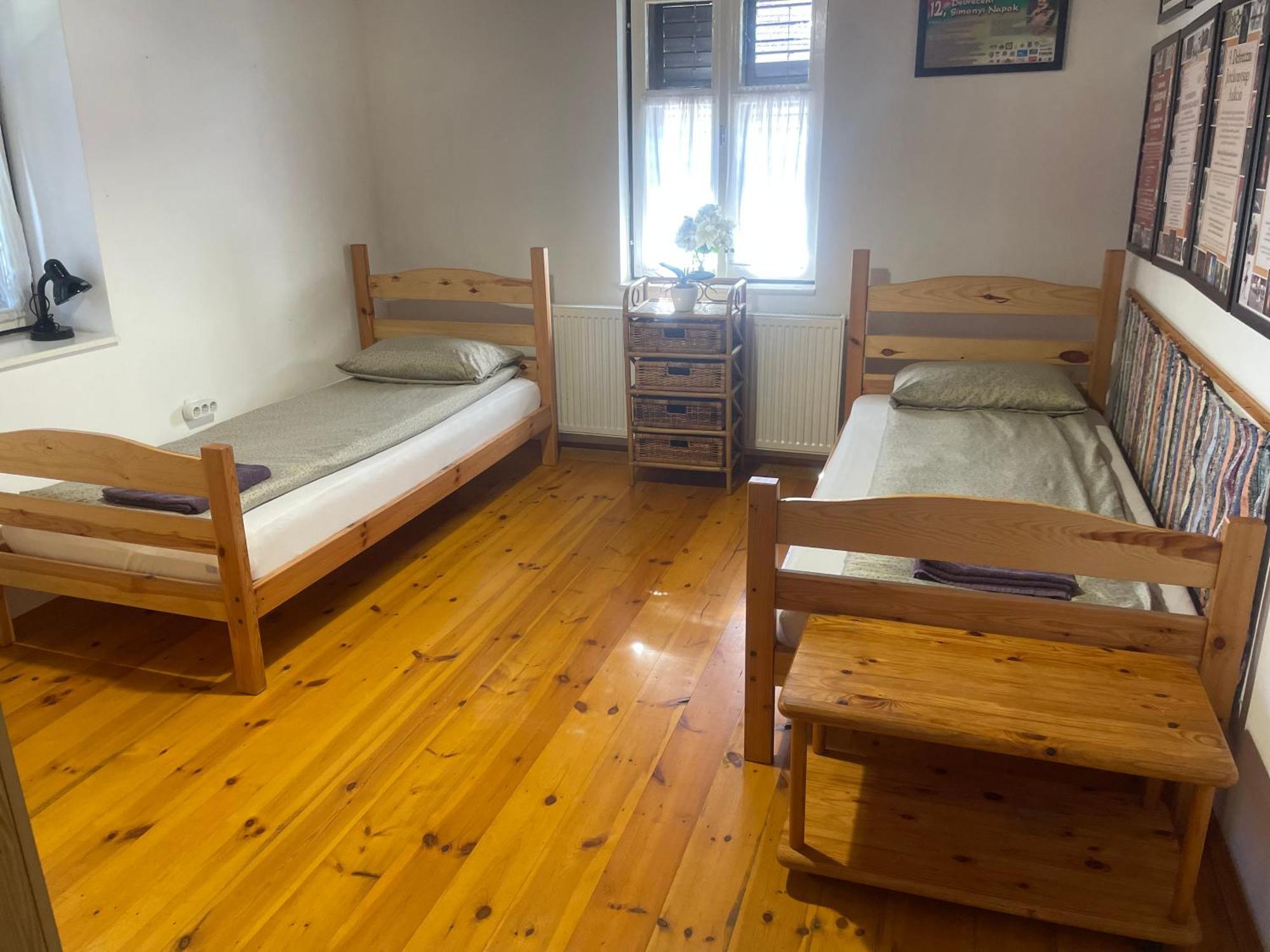 Almosdi Topart Vendeghaz Zewnętrze zdjęcie